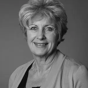 Sarah Davatz